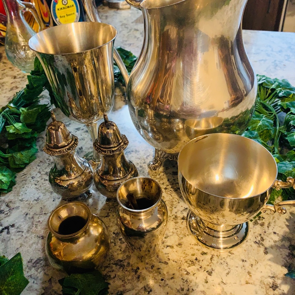Silver - Picture 3 of 5